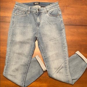 Light wash skinny jeans